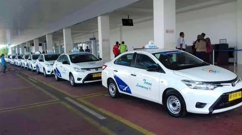 Mobil taksi Bandara Lampung