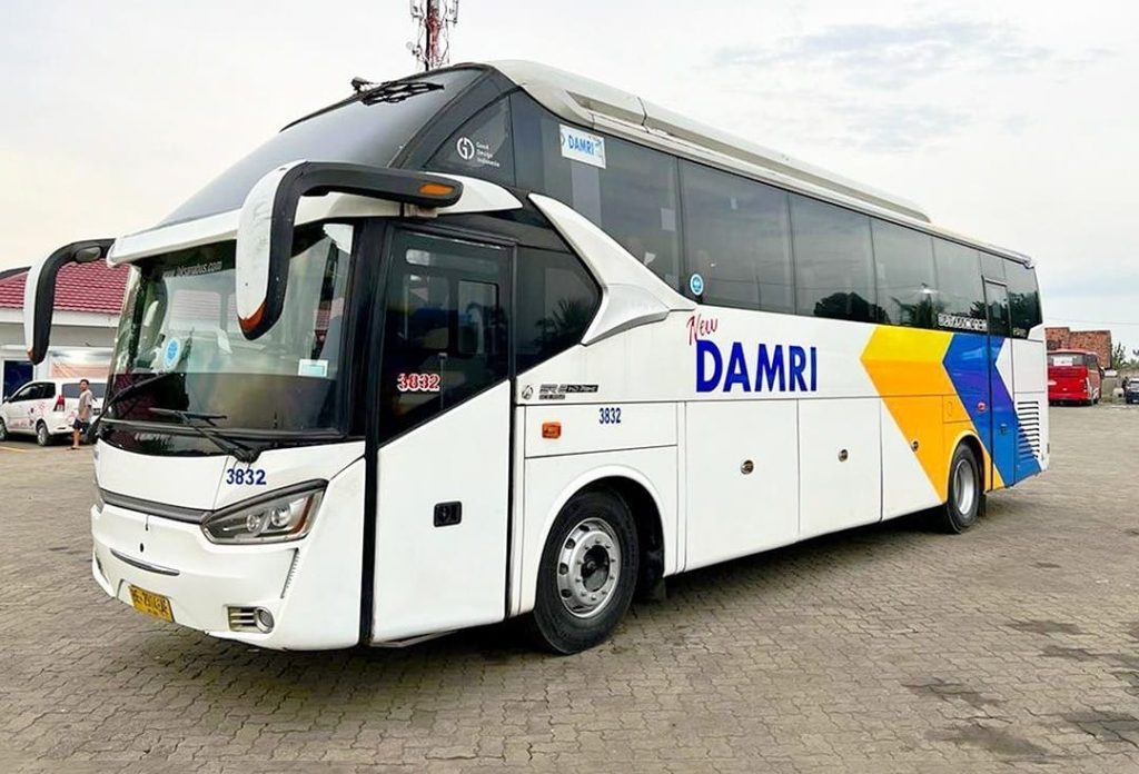 Bus Damri Palembang Lampung