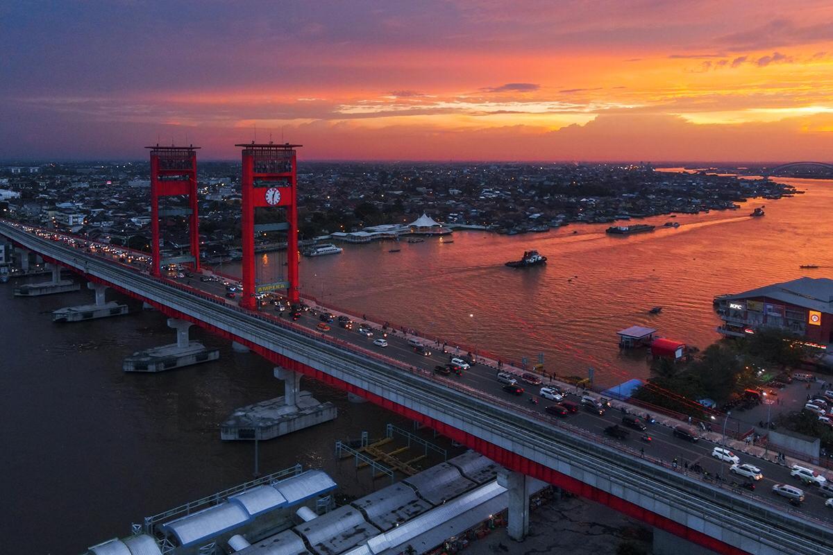 Jembatan Ampera 